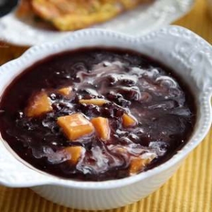 枸杞子红枣泡水喝的功效