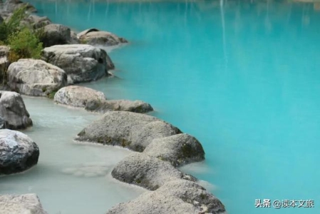 十二生肖中属龙的人事业、财运、感情、健康四大运势分析，11月各方面运势稳定异性缘有提升