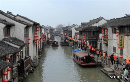 诸葛亮设计八阵图，其作战原则是什么？使用一种车成为未解之谜