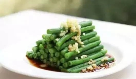 “梅菜扣肉”事件后续曝光，小杨哥或赔2亿？