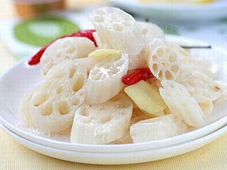 花生和红枣熬粥？