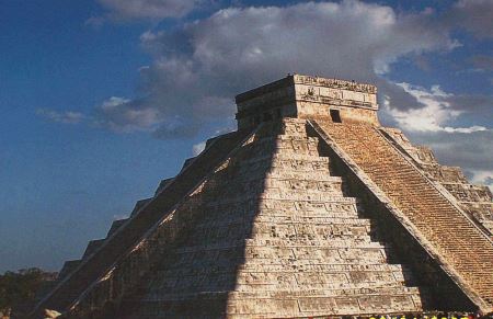 探寻玛雅文明传承下来的十大预言排行榜  