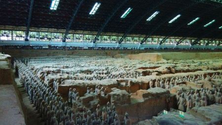 秦始皇陵地下宫殿是考古学家和历史学家们极为关注的话题
