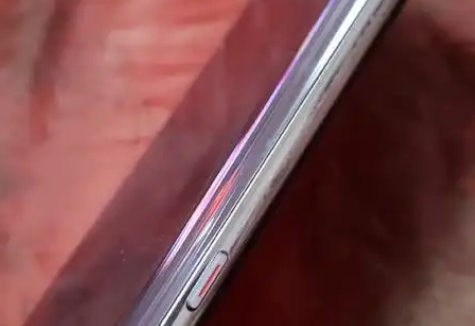 荣耀、小米们开启抢位战，卫星通信会是手机创新的又一条弯路吗？