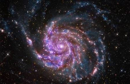 地球、太阳是庞然大物还是渺小如尘埃