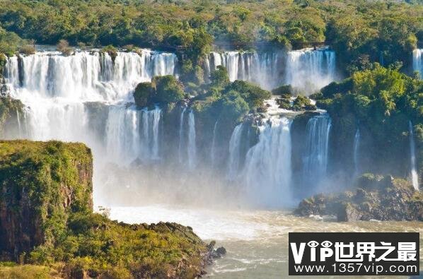 世界十大最美瀑布 维多利亚瀑布上榜，第六在中国