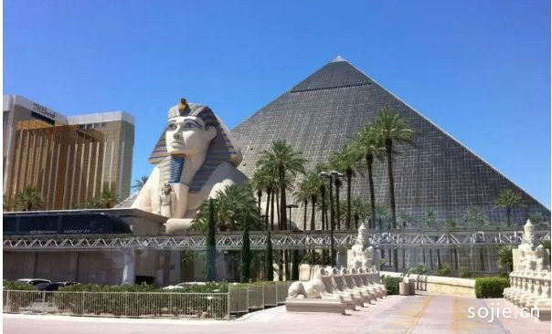 卢克索拉斯维加斯，美国 房间数量/套房：4,407