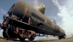 油罐车被压扁的原理，大气压威力究竟有多大2