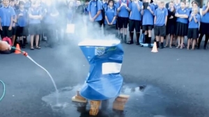 油罐车被压扁的原理，大气压威力究竟有多大4