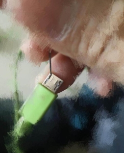 安卓数据线接口插不紧如何处理：安卓USB数据线接触松动解决办法(3)