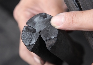 烧烤的木炭怎样引燃 不败的生火3步骤