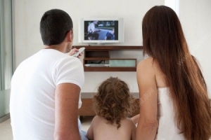 打雷能看电视吗?打雷看电视有影响吗?3