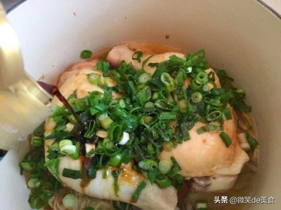 最简单的家常清蒸鸡腿 不加一滴水蒸鸡腿(10)