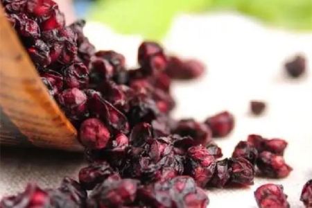 五味子发黑了能吃吗 五味子发霉了还能要吗