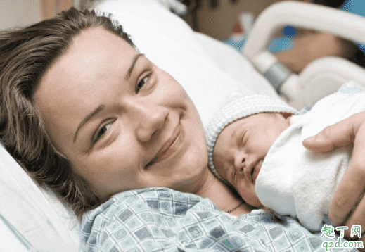 顺产后多久有奶水下来 顺产后怎么让奶水来的快3