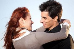 怀疑老婆出轨套话老婆变得爱打扮是出轨了吗？