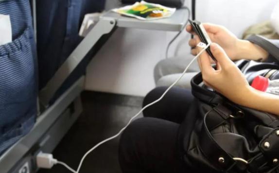 高铁都有充电口么?高铁带笔记本电脑怎么过安检