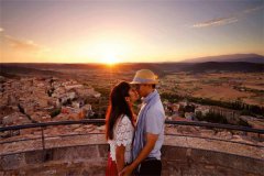 嫁了一个吃软饭的男人要离婚吗？老公是软饭男解决办法？