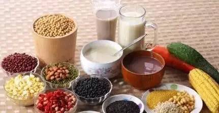 补充营养从饮食下手 保健品不是首选