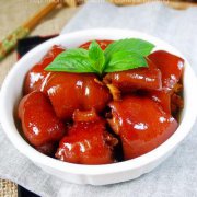 哺乳期吃什么能丰胸露出事业线