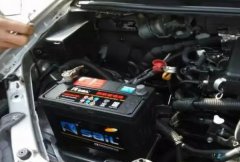 汽车电瓶可以拆下来在家充电吗？汽车电瓶充电的方法