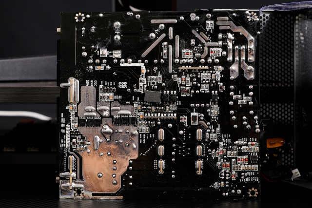 鑫谷电源650w全模组怎么样（RTX40显卡乐无忧鑫谷昆仑KL-1250G电源评测）(30)