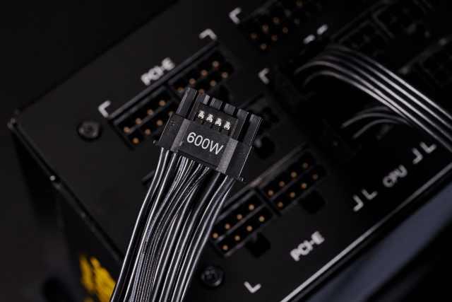 鑫谷电源650w全模组怎么样（RTX40显卡乐无忧鑫谷昆仑KL-1250G电源评测）(35)