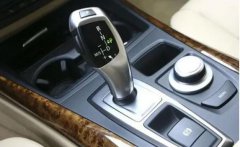 新手开车加档技巧有哪些新手开车看后视镜