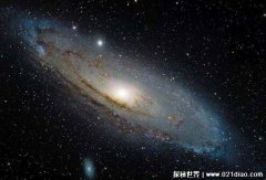 人类不可能到达任何星系距离问题太远？用光年计算