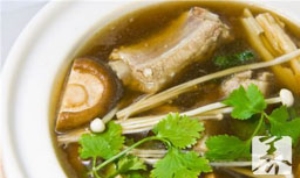 哺乳期贫血吃什么补血最快最好 哺乳期贫血吃什么补血最快最好