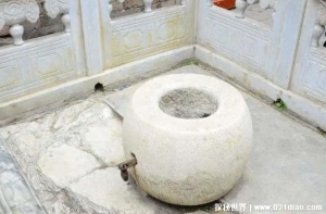  故宫水井里珍宝多为何无人敢捞 已被河流冲走(打捞难度高)