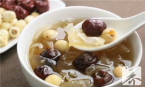 银耳大枣汤功效与作用 银耳大枣汤功效与作用