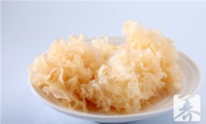 银耳大枣汤功效与作用 银耳大枣汤功效与作用