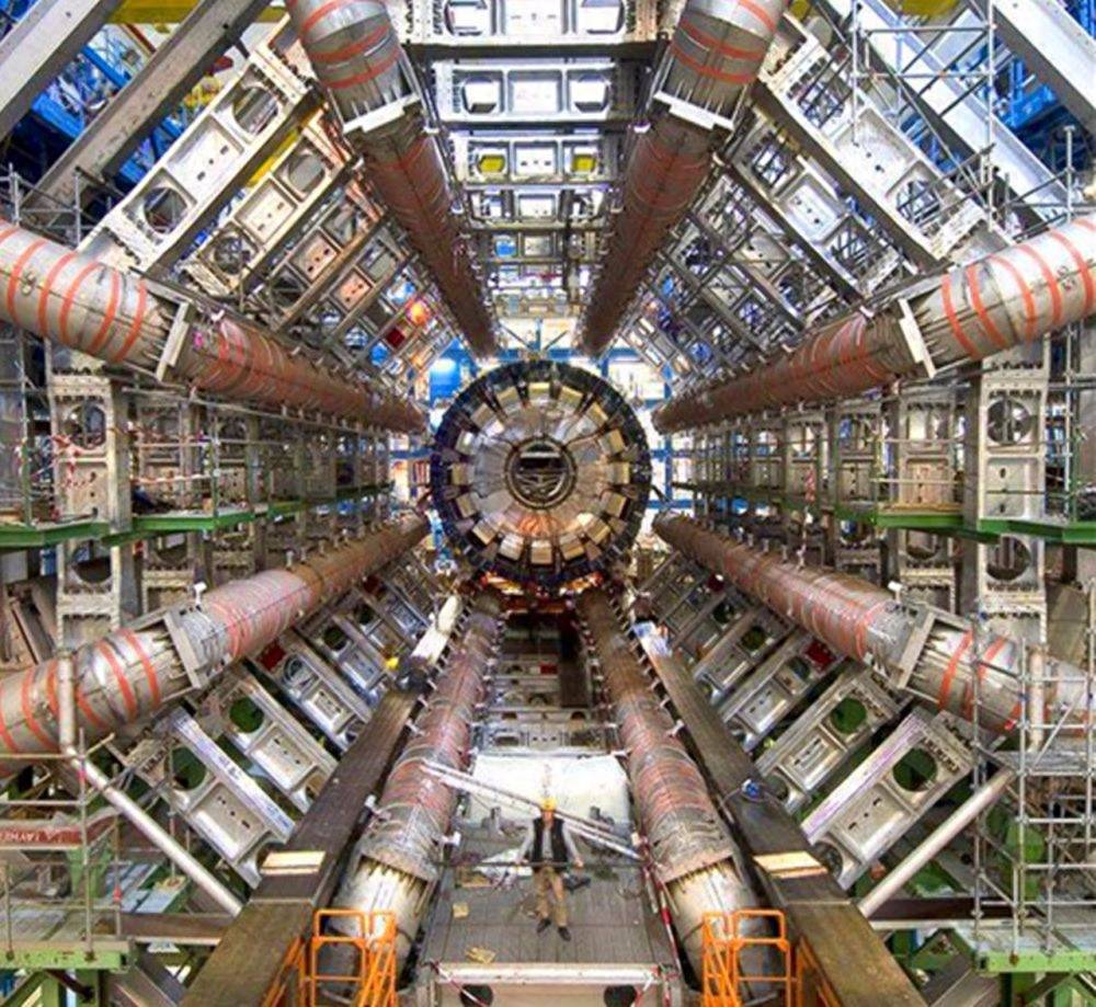 科学家证实：反物质也会受到地球引力影响，爱因斯坦又对了！