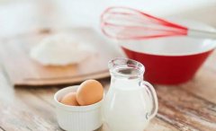 减肥喝脱脂牛奶还是全脂牛奶喝全脂牛奶好处