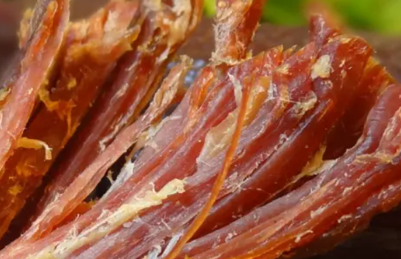 牛肉干放冷藏还是冷冻？风干牛肉干保质期多久