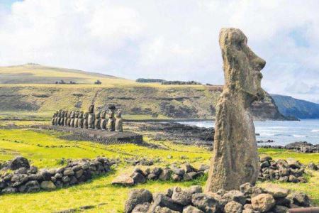 未解之谜：指甲中间凸起 指甲中间凸起来