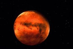 银河系中心的食人恒星以一种可怕的方式保持