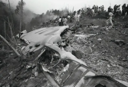 有男人的抽泣声及海浪声，以为是华航空难死者的灵界留言