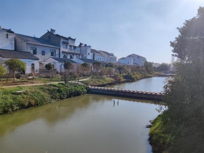 凤凰古城风景区，湘西凤凰古城事件