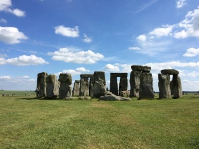 外星生物会变成地球人吗?外星生物可能已经来到地球并且已经成为了人类 外星生物变身