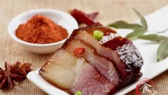 制作美味的鸡蛋柿子面