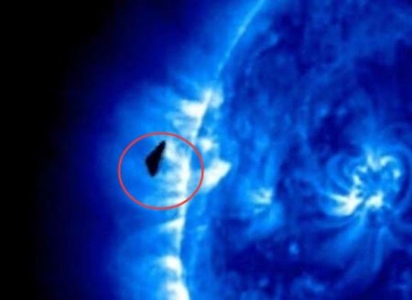 在令人惊叹的卫星视频中,公园大火肆虐整个加州