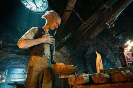 中国在月球发现了什么,月球背面有不明飞行物探月卫星受阻