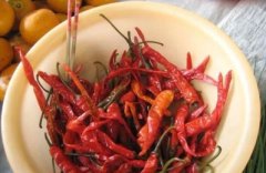 午餐肉的罐头和火腿肠的分别午餐肉切成爱心