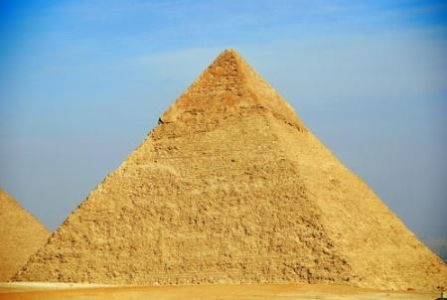 人类不敢公布的谜团：三峡悬棺是怎么放上去的 三峡悬棺的三种摆放方法