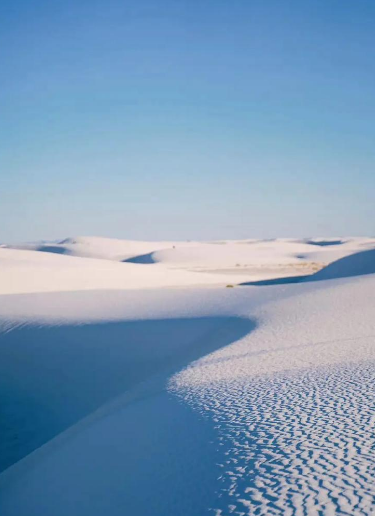 死亡之海沙漠披雪袍，是气候“变脸”还是自